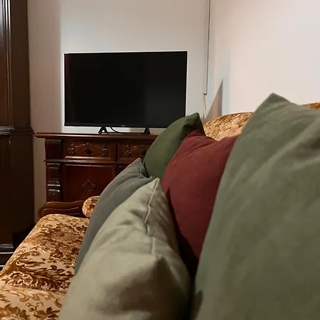 アパート Corona Apartments