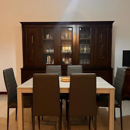 Corona Apartments Daire *