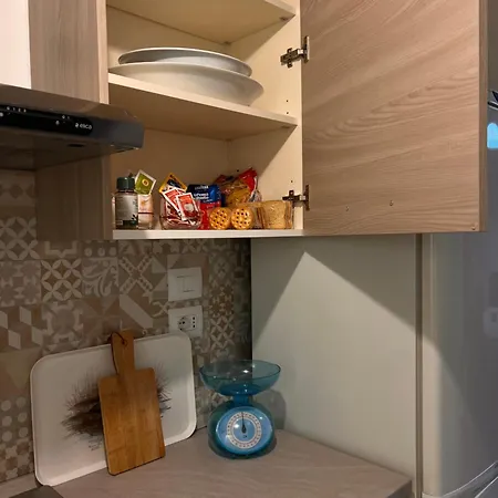 Corona Apartments *
